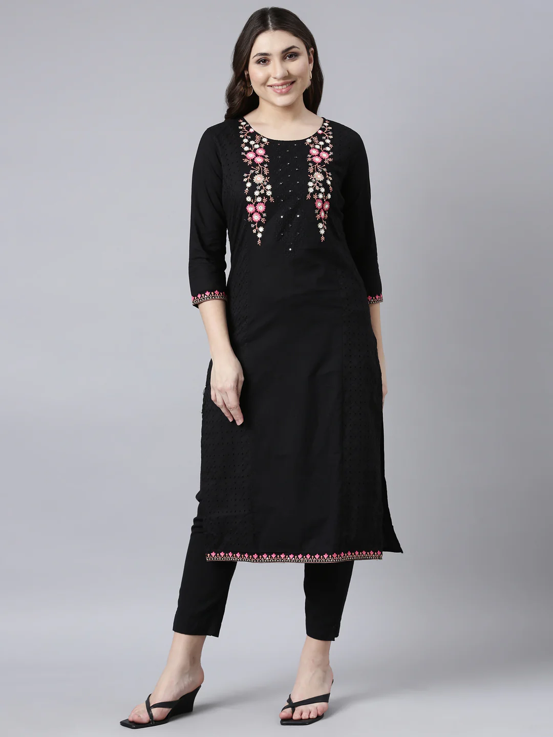Neerus Black Regular Straight Solid Kurta