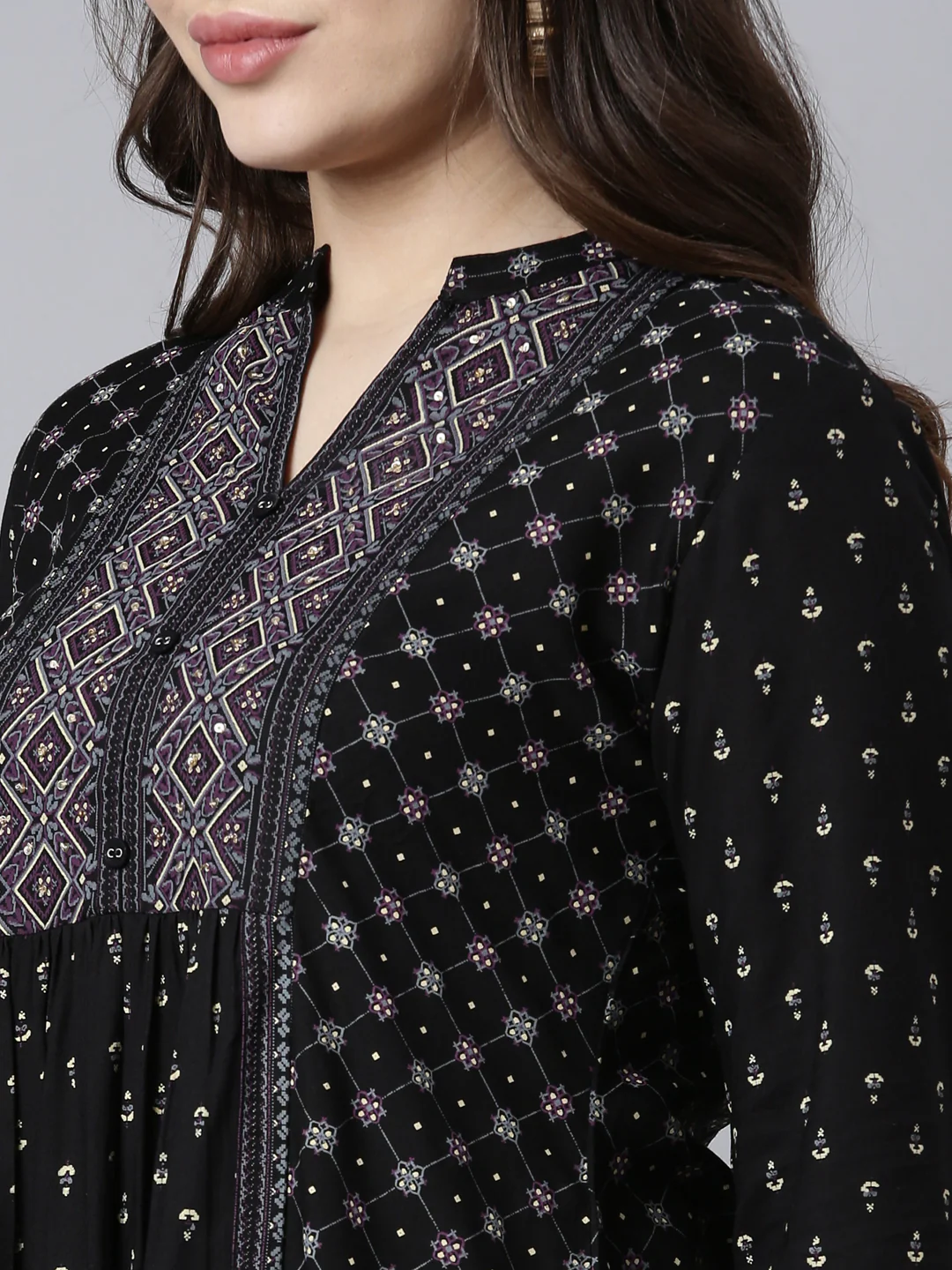 Neerus Black Regular Straight Woven Design Kurta - Image 4
