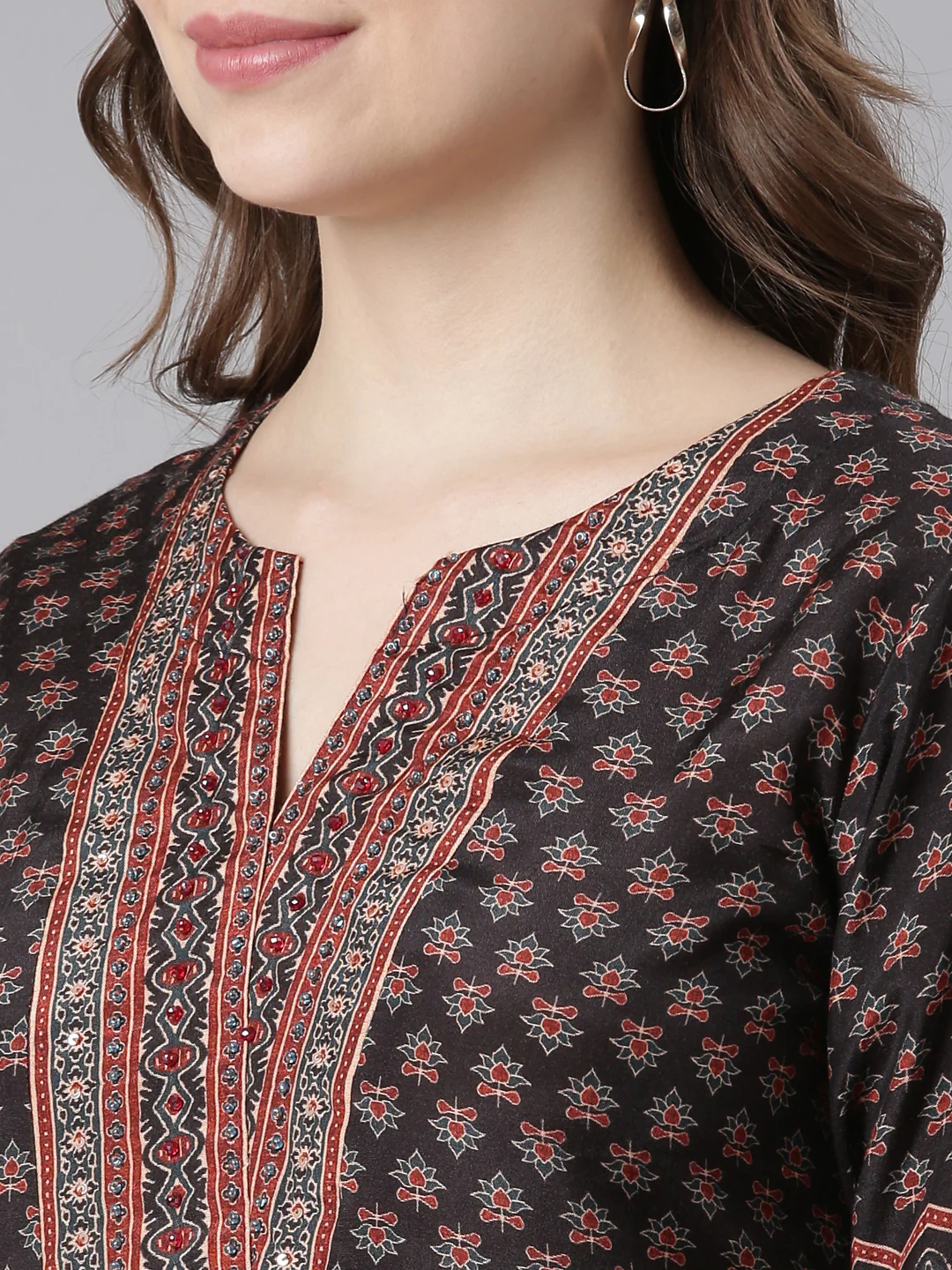Neerus Black Santoon High-Low Casual Floral Kurta and Trouser with Dupatta - Image 5