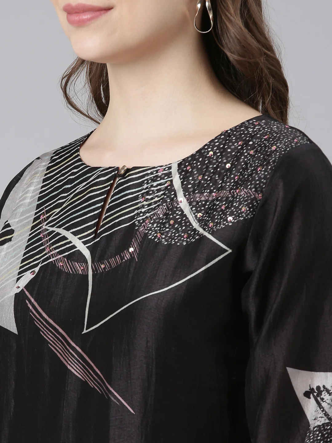 Neerus Black Santoon Straight Casual Solid Kurta Sets - Image 5