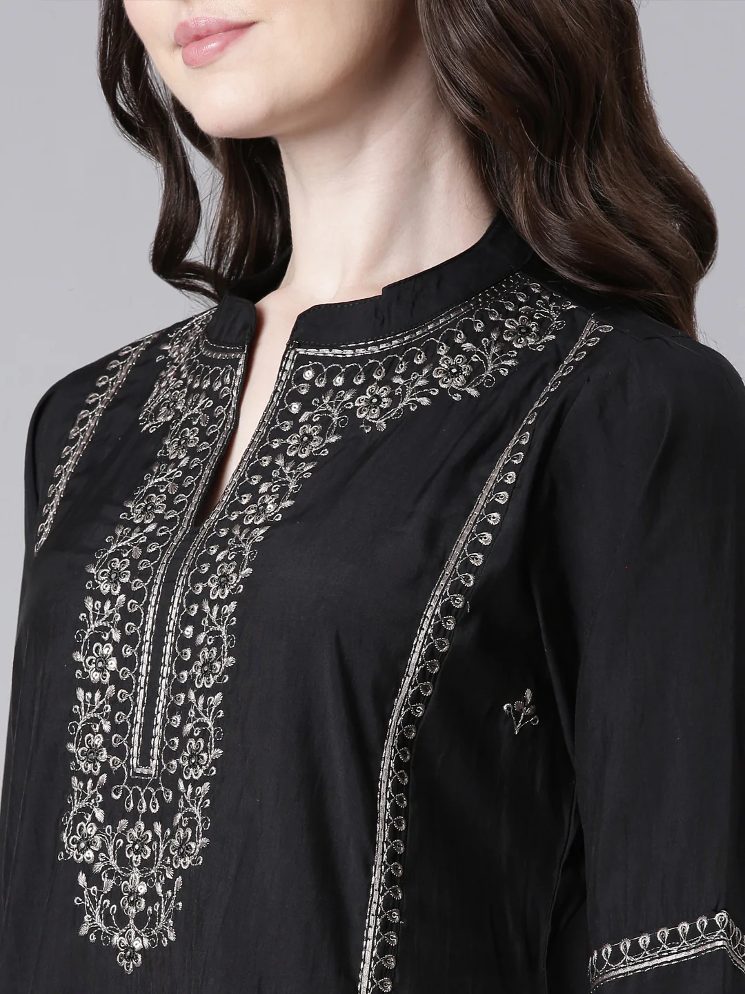 Neerus Black Solid Straight Kurta and Trousers With Dupatta - Image 4