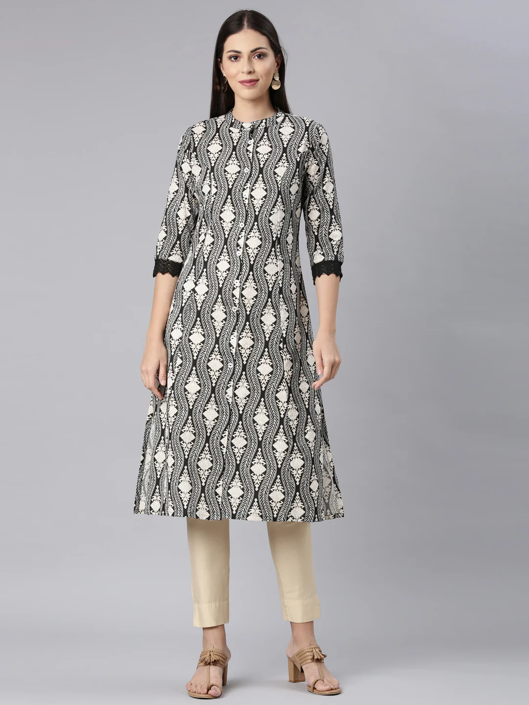 Neerus Black Straight Casual Chevron Straight Kurta