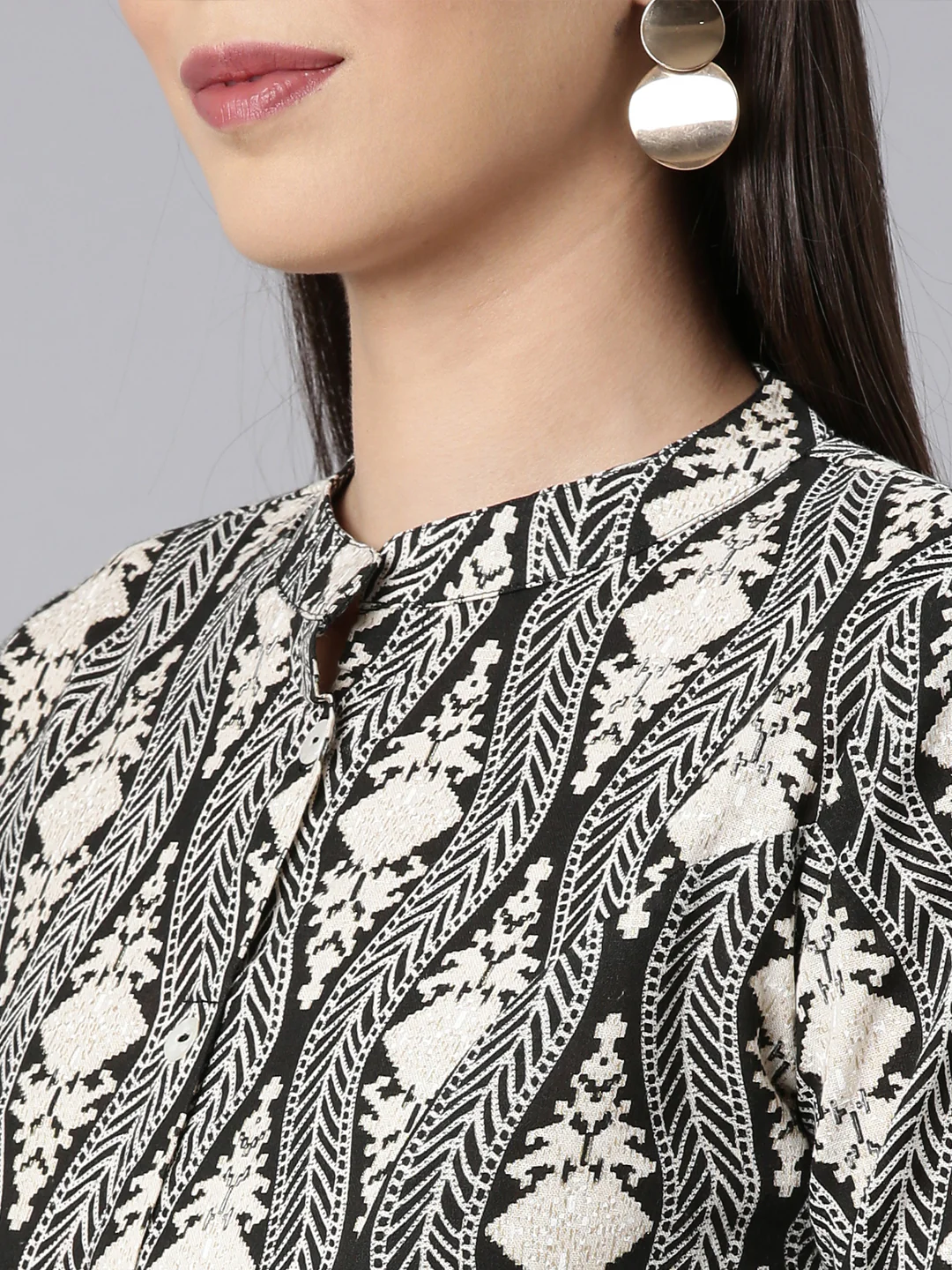Neerus Black Straight Casual Chevron Straight Kurta - Image 5