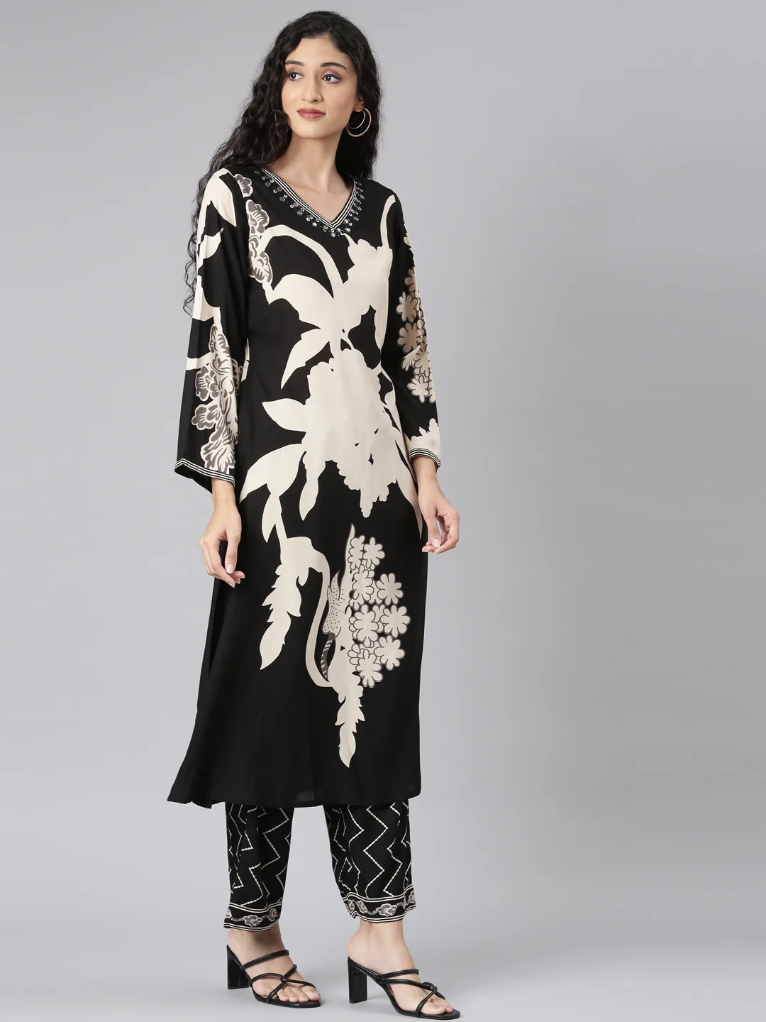 Neerus Black Straight Casual Floral Kurta and Plazzo - Image 3