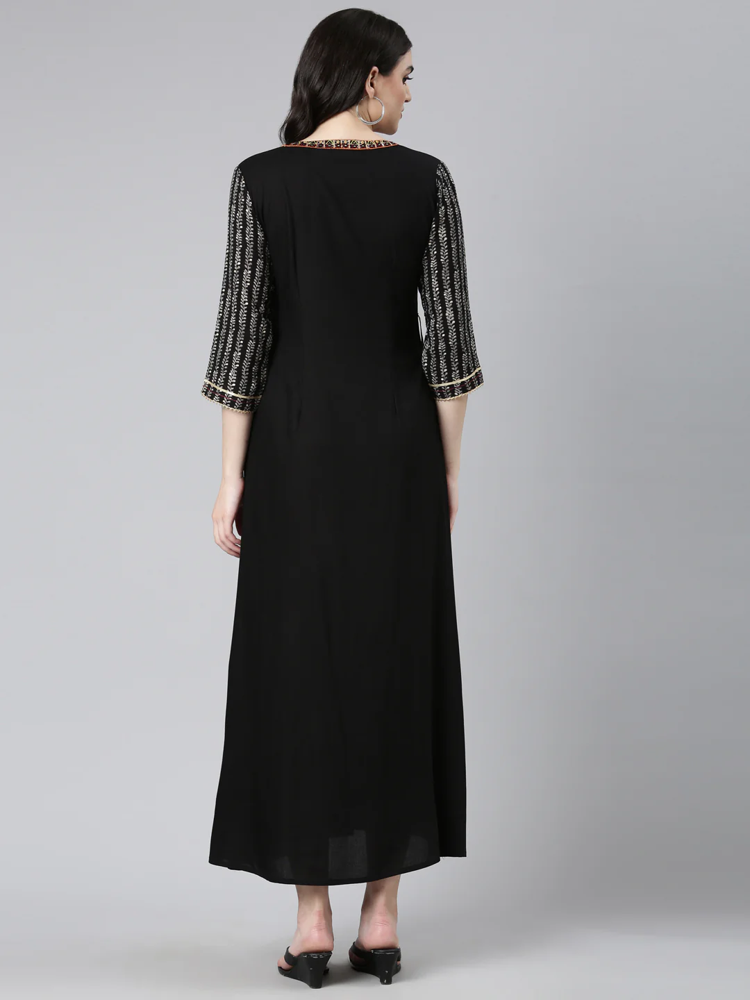 Neerus Black Straight Casual Printed Dress - Image 3