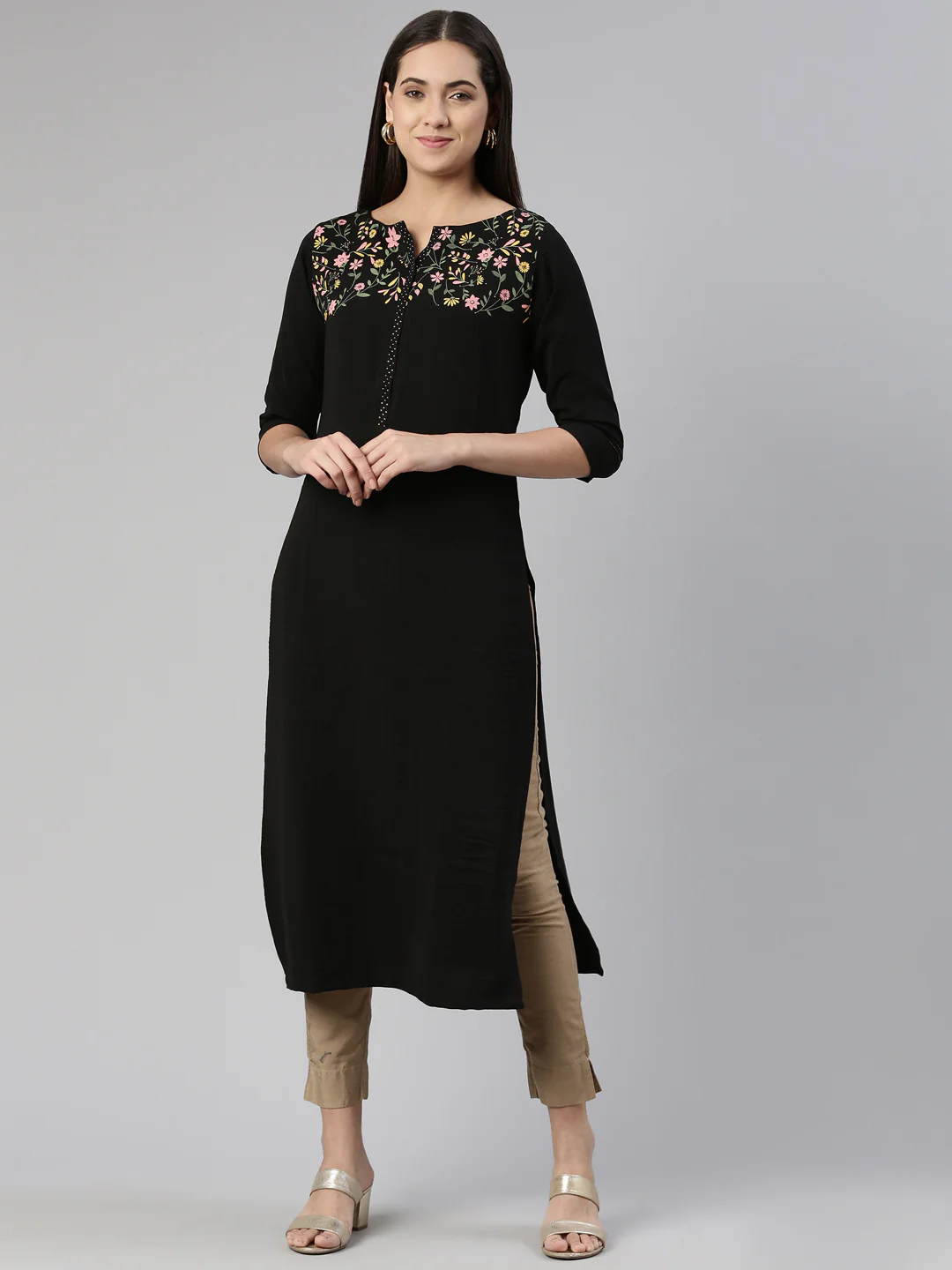 Neerus Black Straight Straight Cotton Kurta