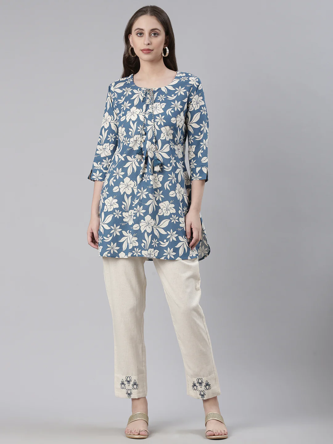 Neerus Blue Casual Printed Kurti with Trousers