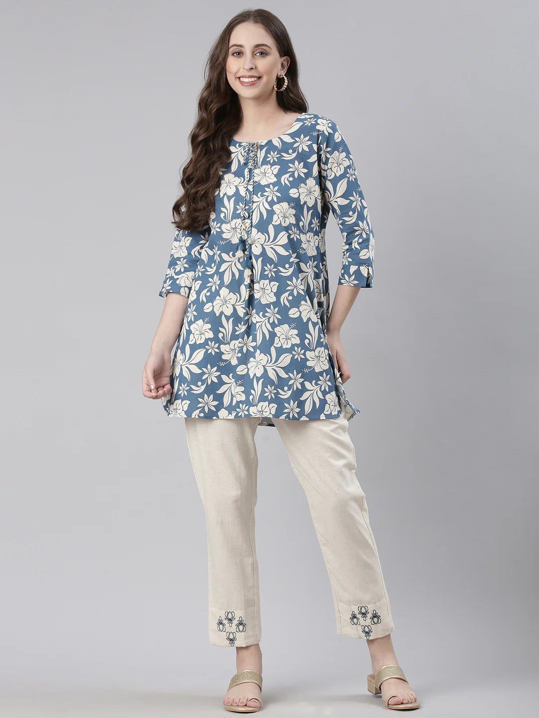 Neerus Blue Casual Printed Kurti with Trousers - Image 5