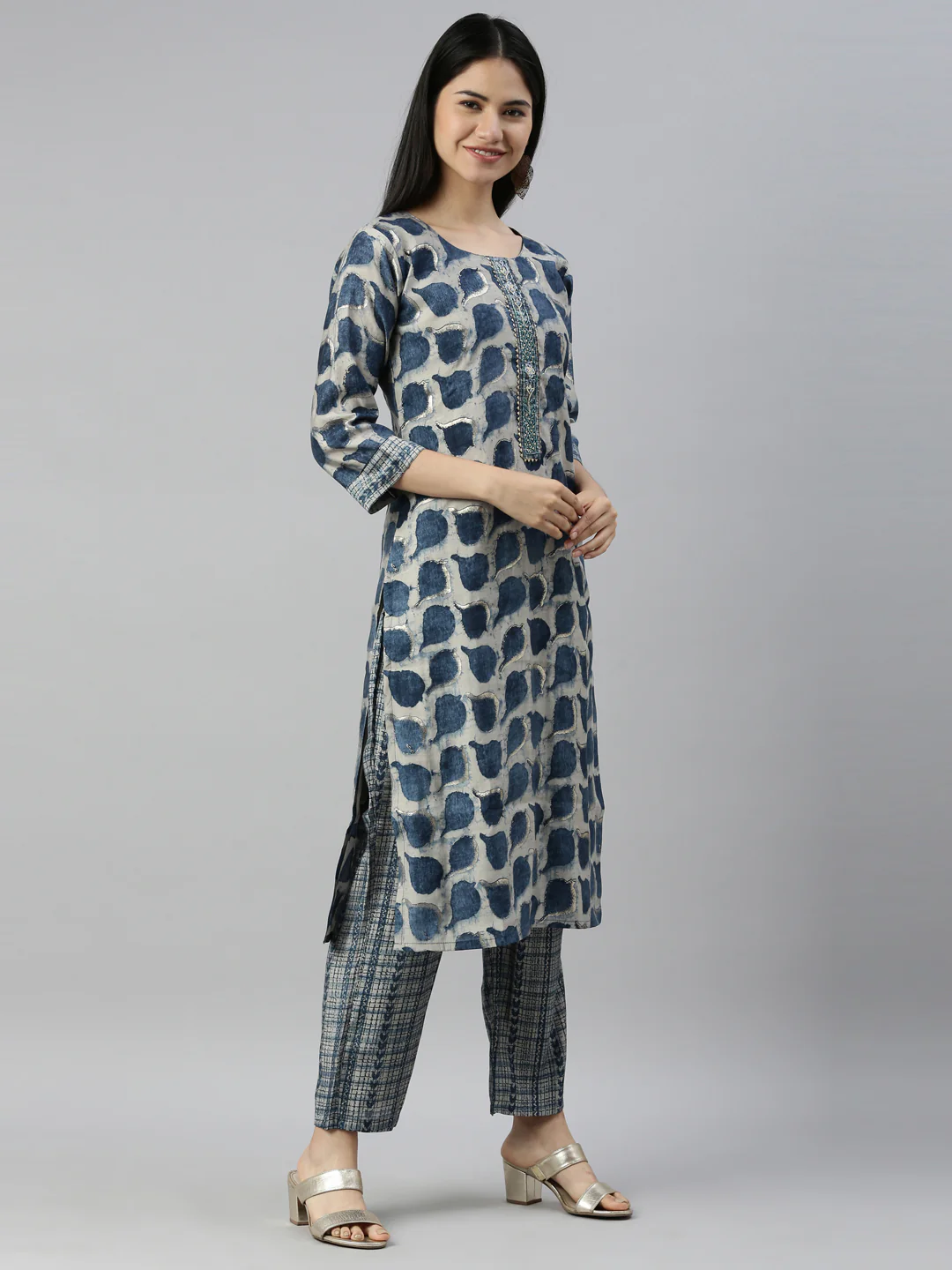 Neerus Blue Color Muslin Fabric Kurta - Image 4