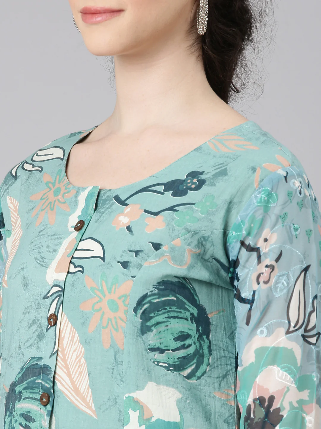 Neerus Blue Curved Casual Floral Panelled Kurta - Image 4