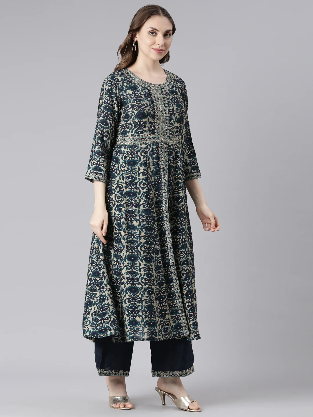 Neerus Blue Model Curved Casual Floral Kurta and Trouser with Dupatta - Image 3