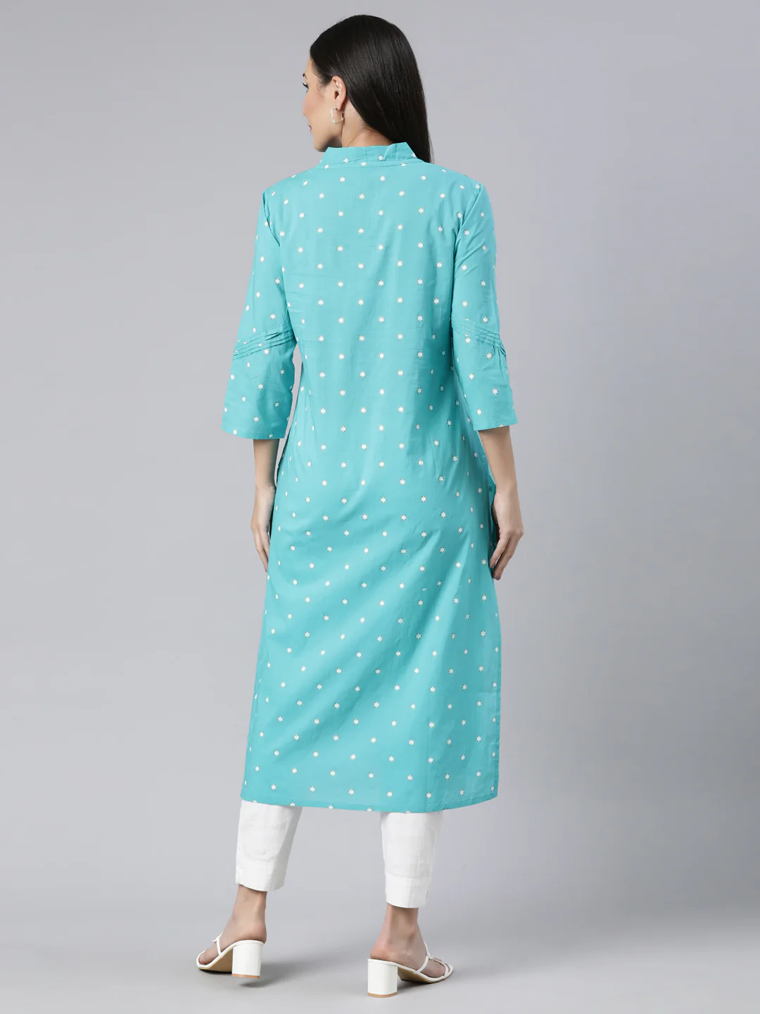 Neerus Blue Panelled Straight Floral Kurta - Image 3