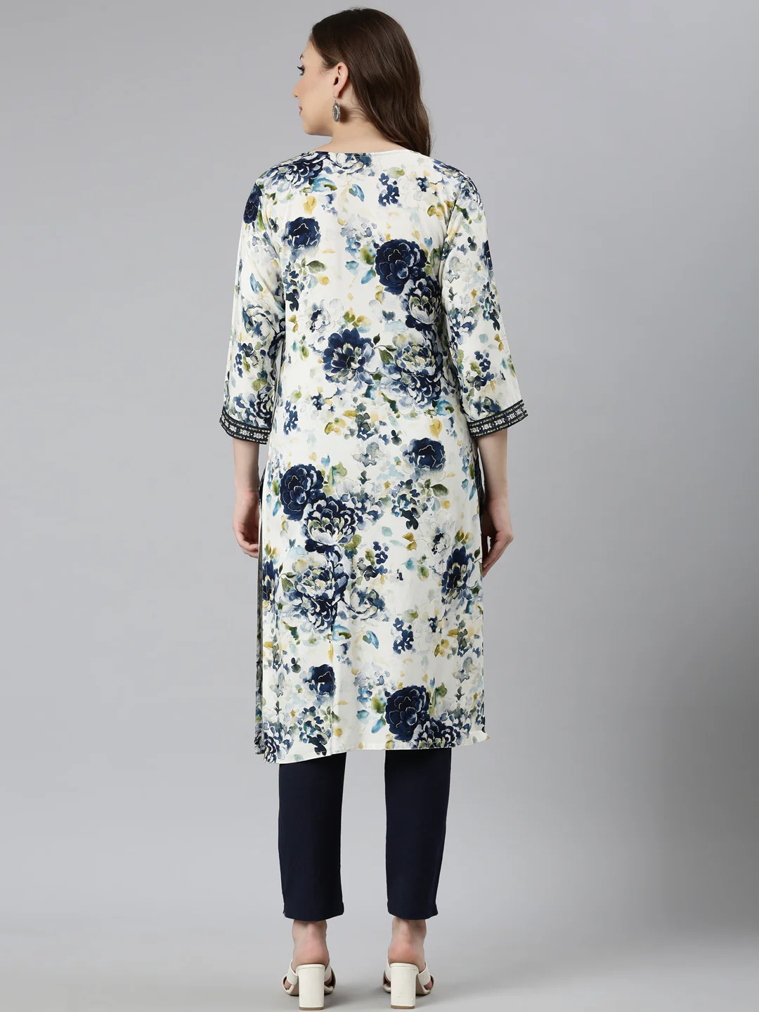 Neerus Blue Panelled Straight Floral Kurta - Image 3