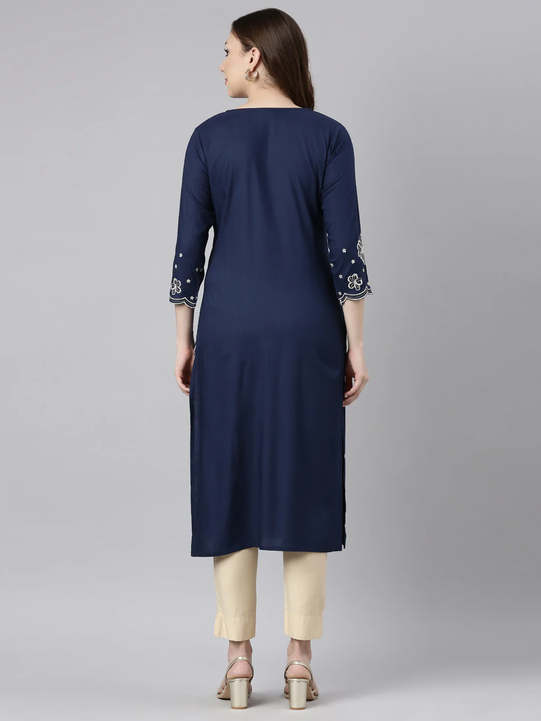 Neerus Blue Panelled Straight Floral Kurta - Image 3