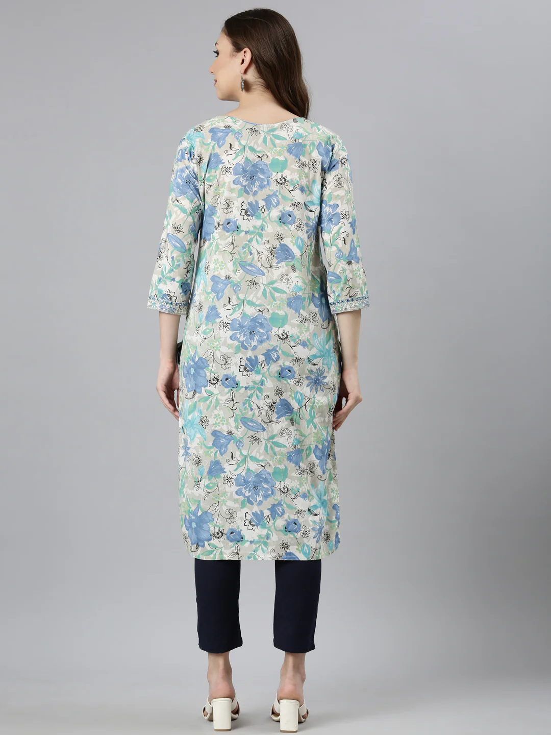 Neerus Blue Panelled Straight Floral Kurta - Image 3