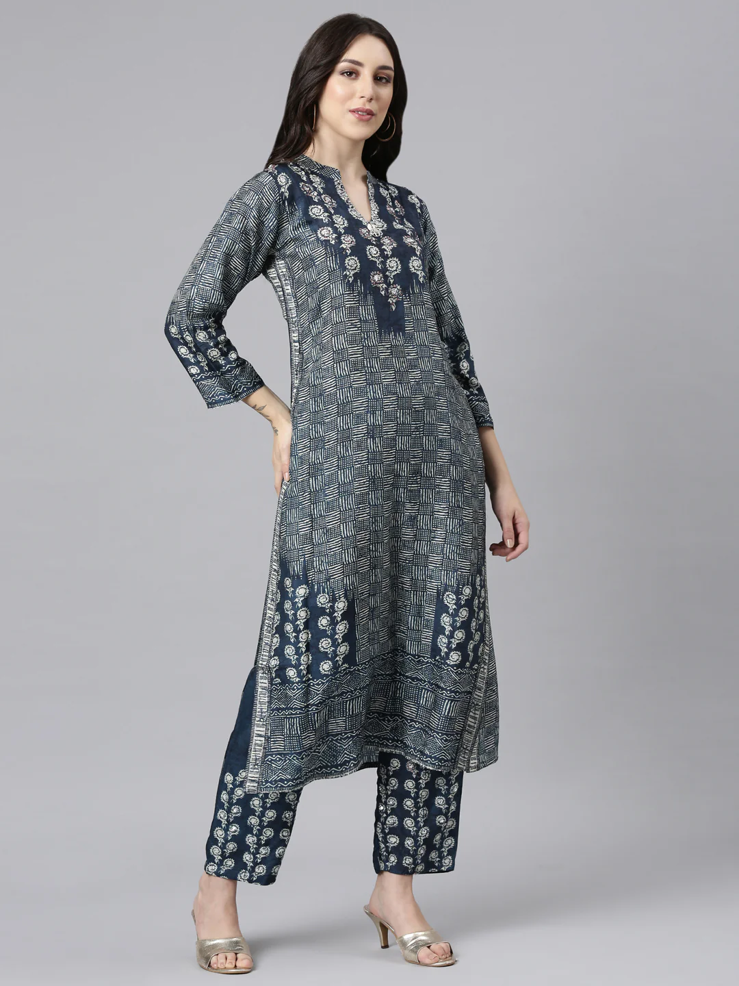 Neerus Blue Panelled Straight Kurta and Trousers With Dupatta - Image 2
