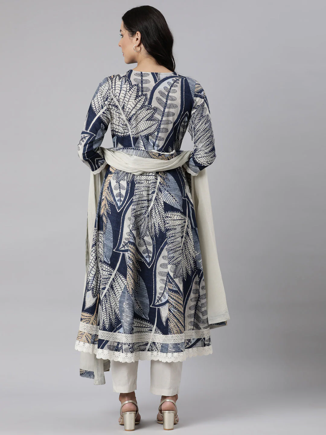 Neerus Blue Panelled Straight Printed Kurta And Trousers With Dupatta - Image 4