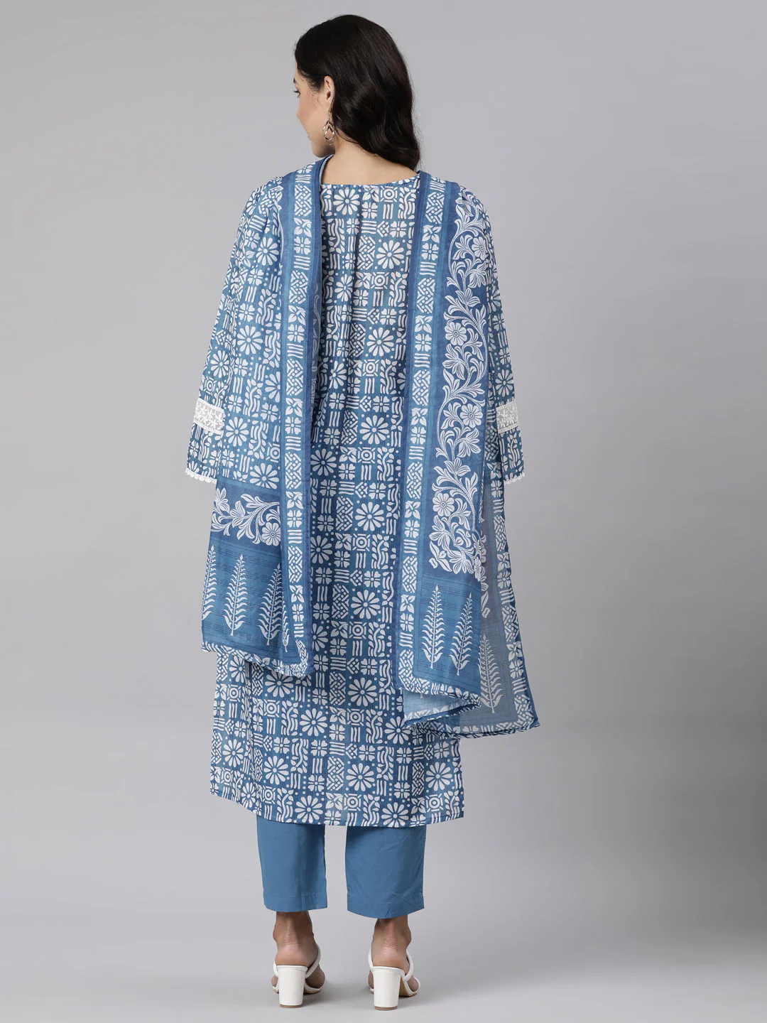 Neerus Blue Panelled Straight Printed Kurta And Trousers With Dupatta - Image 4