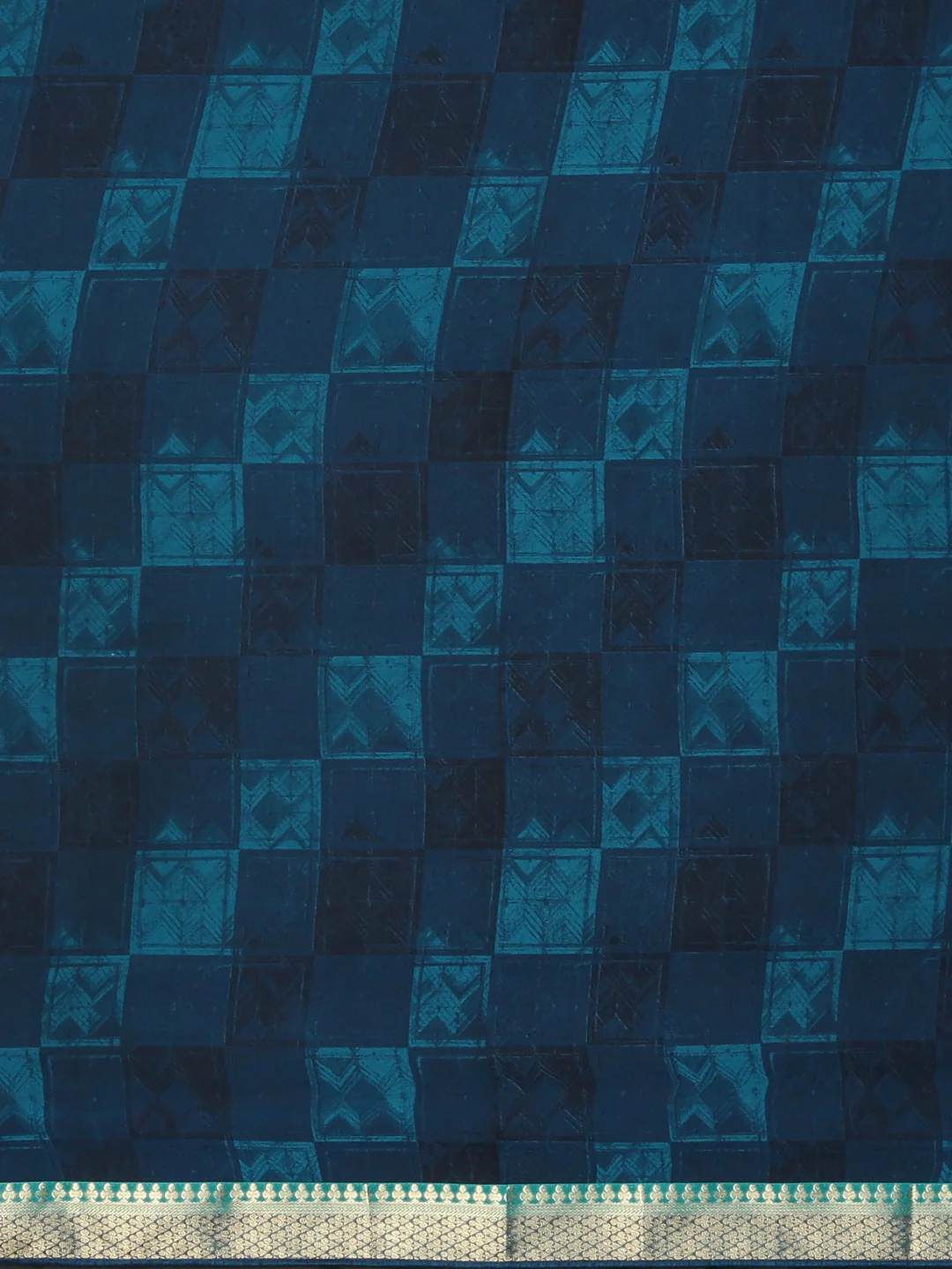 Neerus Blue Printed Saree With Blouse - Image 3