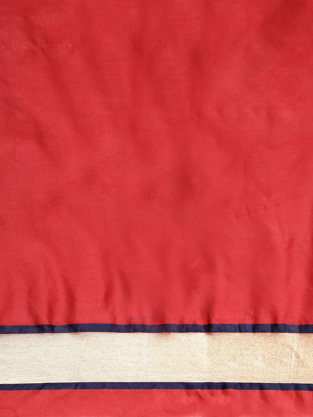 Neerus Blue & Red Printed Saree With Blouse - Image 6