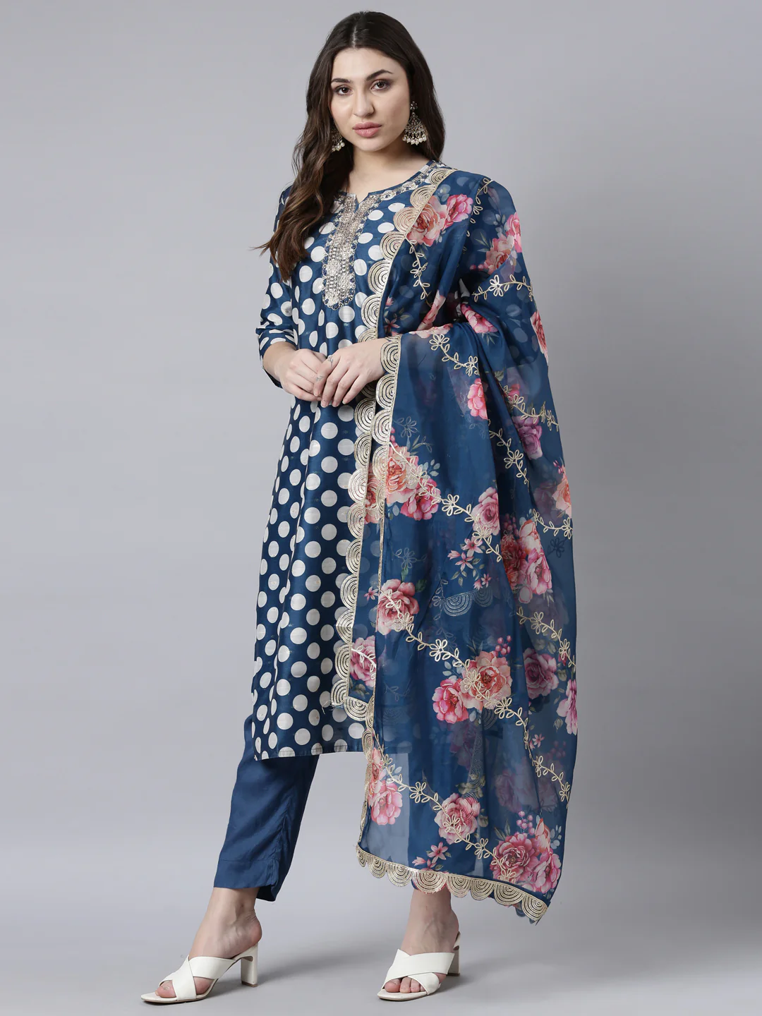 Neerus Blue Regular Straight Bandhani Kurta And Trousers With Dupatta - Image 5