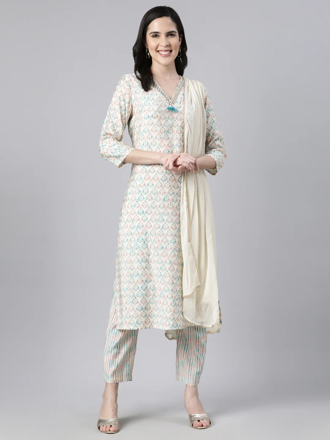 Neerus Blue Regular Straight Floral Kurta And Trousers With Dupatta - Image 5