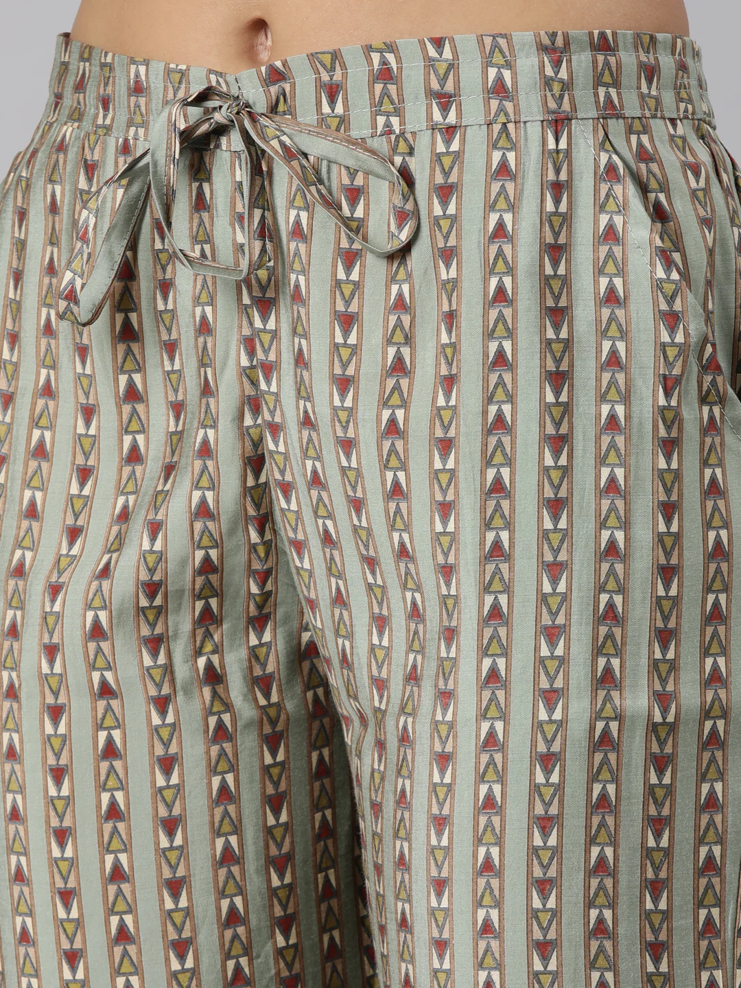 Neerus Regular Straight Floral Kurta And Trousers With Dupatta - Image 6