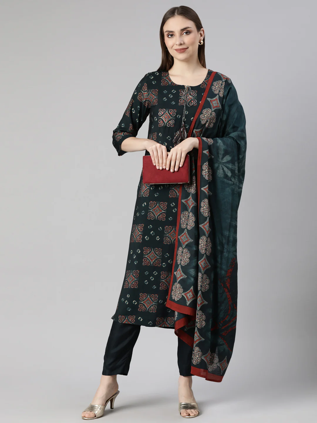 Neerus Blue Regular Straight Geometric Kurta And  Trousers With Dupatta - Image 4