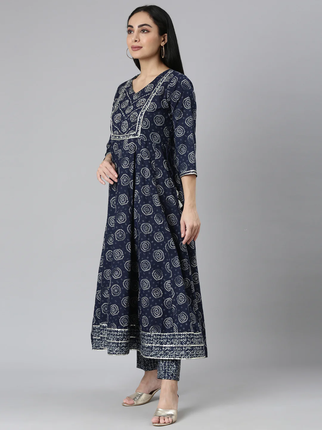 Neerus Blue Regular Straight Printed Kurta and Trousers With Dupatta - Image 2