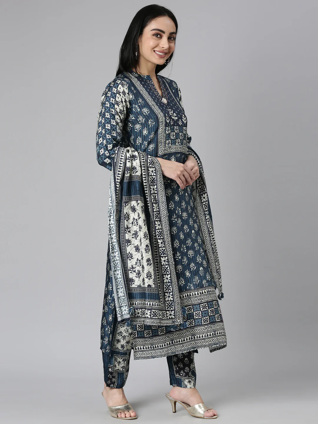 Neerus Blue Regular Straight Printed Kurta and Trousers With Dupatta - Image 5