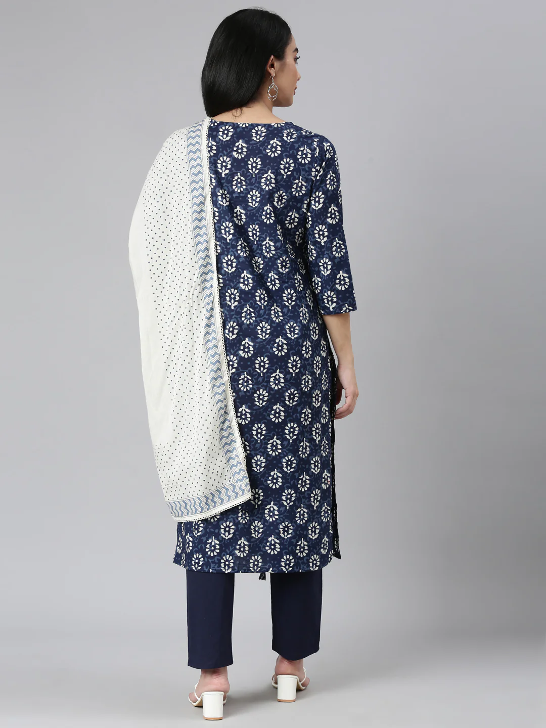 Neerus Blue Regular Straight Printed Kurta and Trousers With Dupatta - Image 3