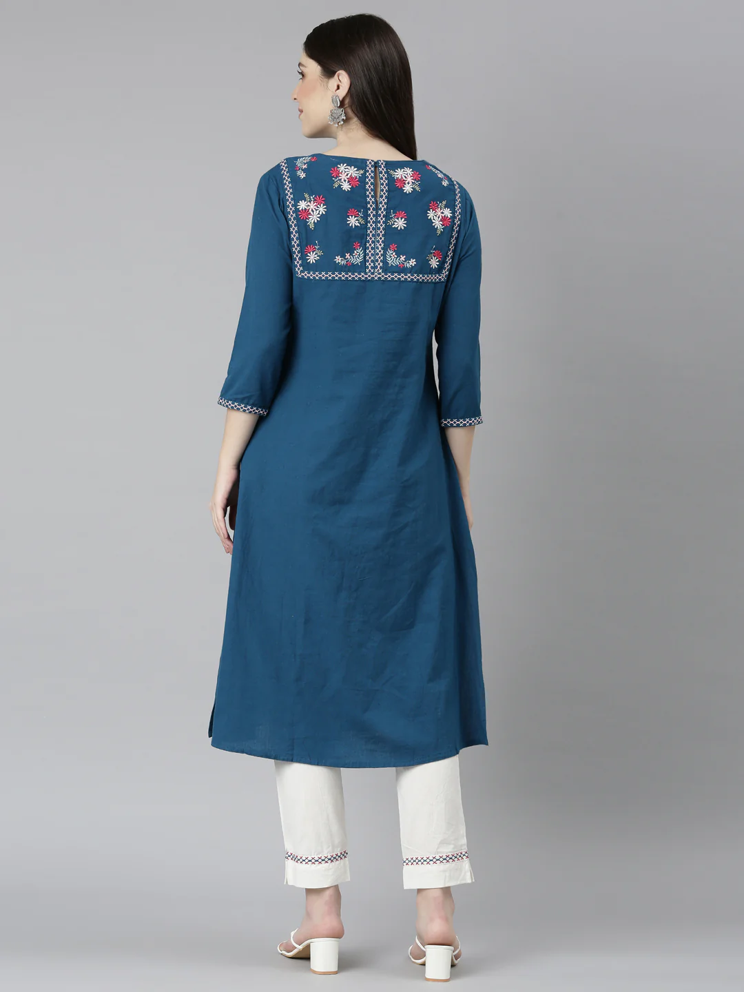 Neerus Blue Regular Straight Solid Kurta And Trousers - Image 3