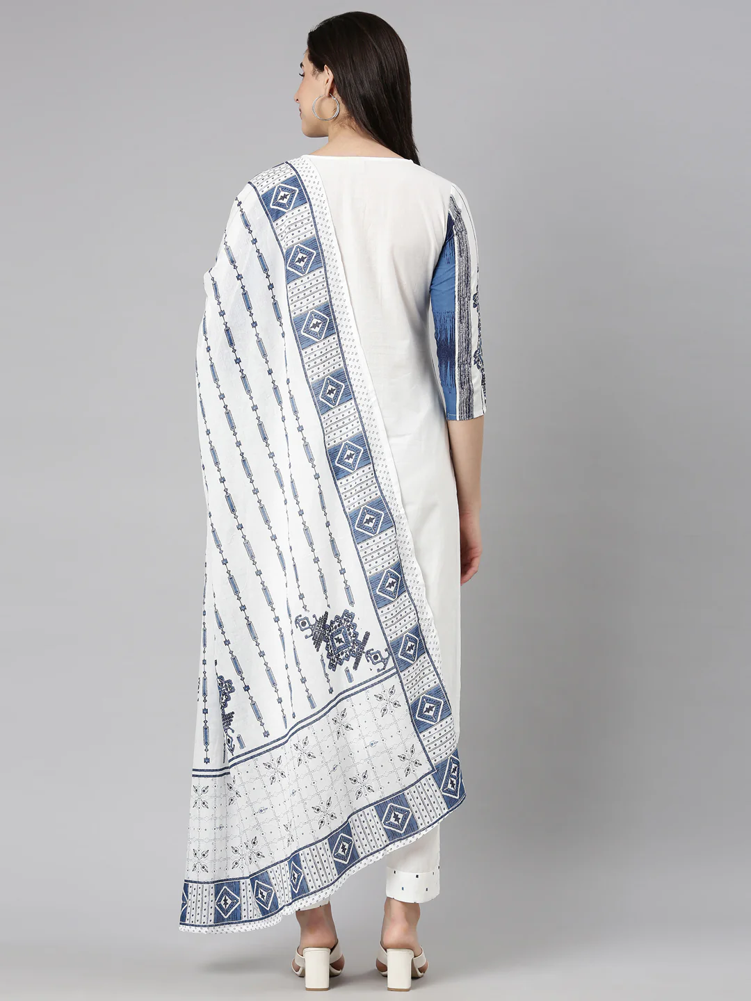 Neerus Blue Regular Straight Textured Kurta And Trousers With Dupatta - Image 3