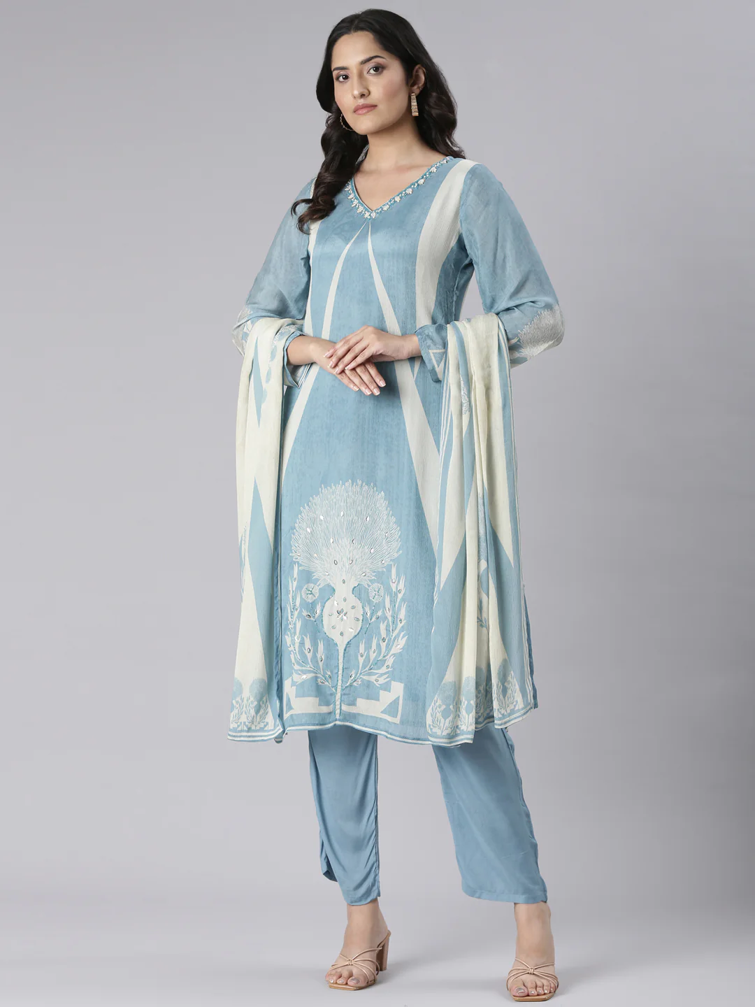 Neerus Blue Solid Straight Kurta and Trousers With Dupatta - Image 5