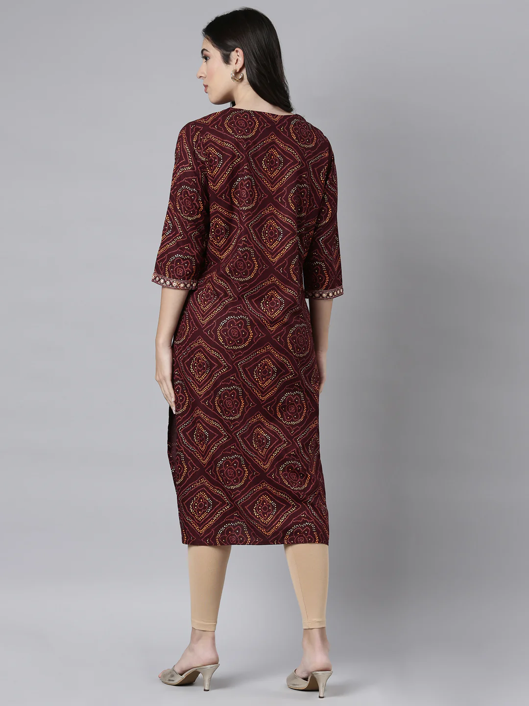 Neerus Brown Regular Straight Bandhani Kurta - Image 3