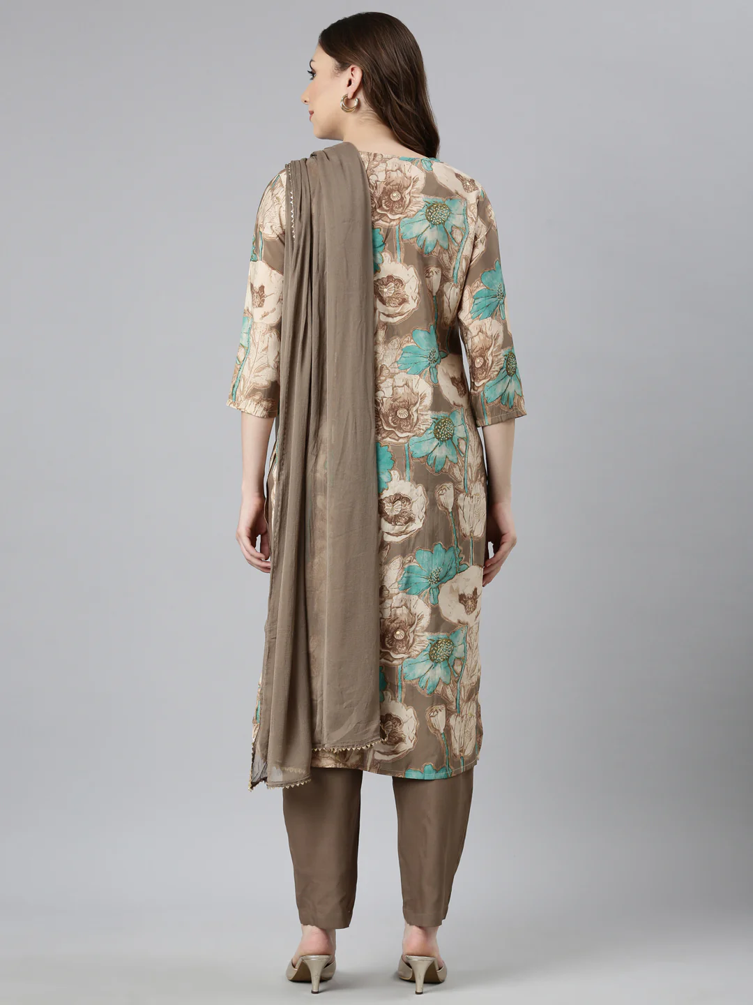 Neerus Brown Regular Straight Floral Kurta And Trousers With Dupatta - Image 3