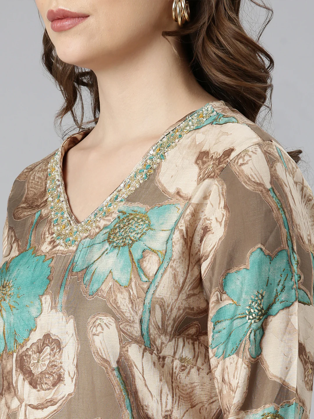 Neerus Brown Regular Straight Floral Kurta And Trousers With Dupatta - Image 4