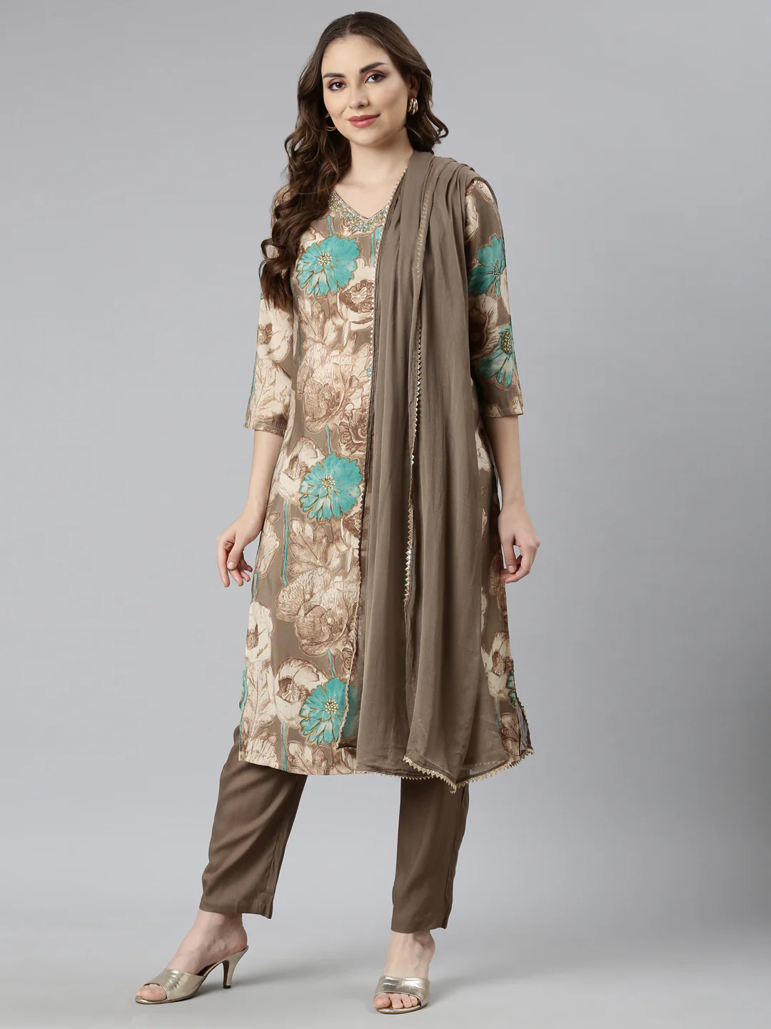 Neerus Brown Regular Straight Floral Kurta And Trousers With Dupatta - Image 5