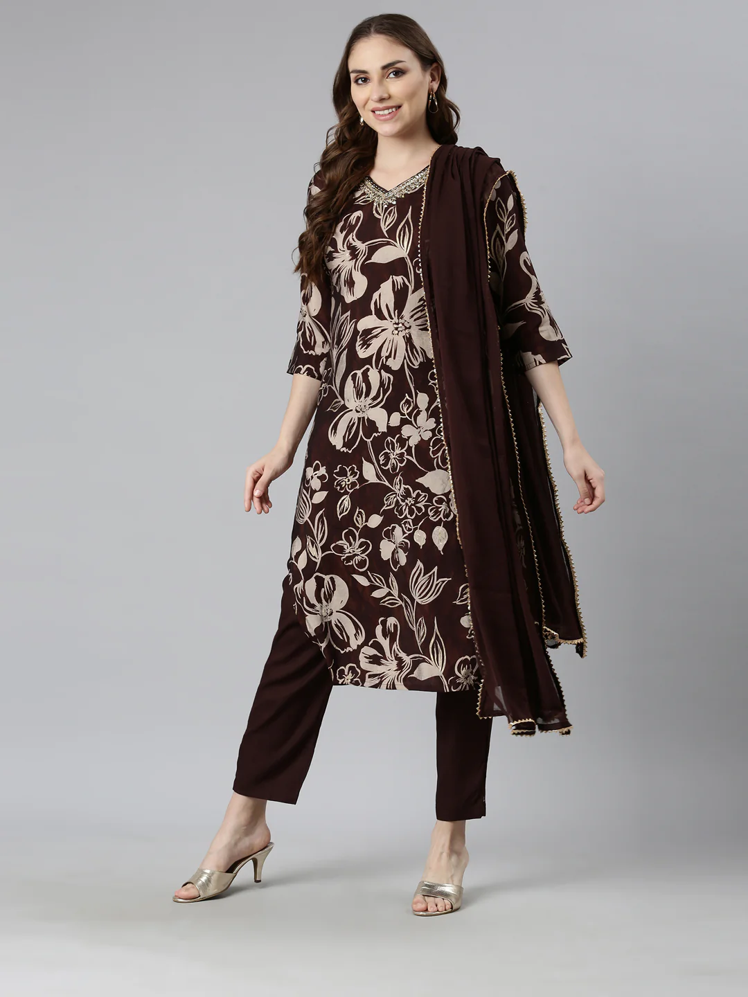 Neerus Brown Regular Straight Floral Kurta And Trousers With Dupatta - Image 5