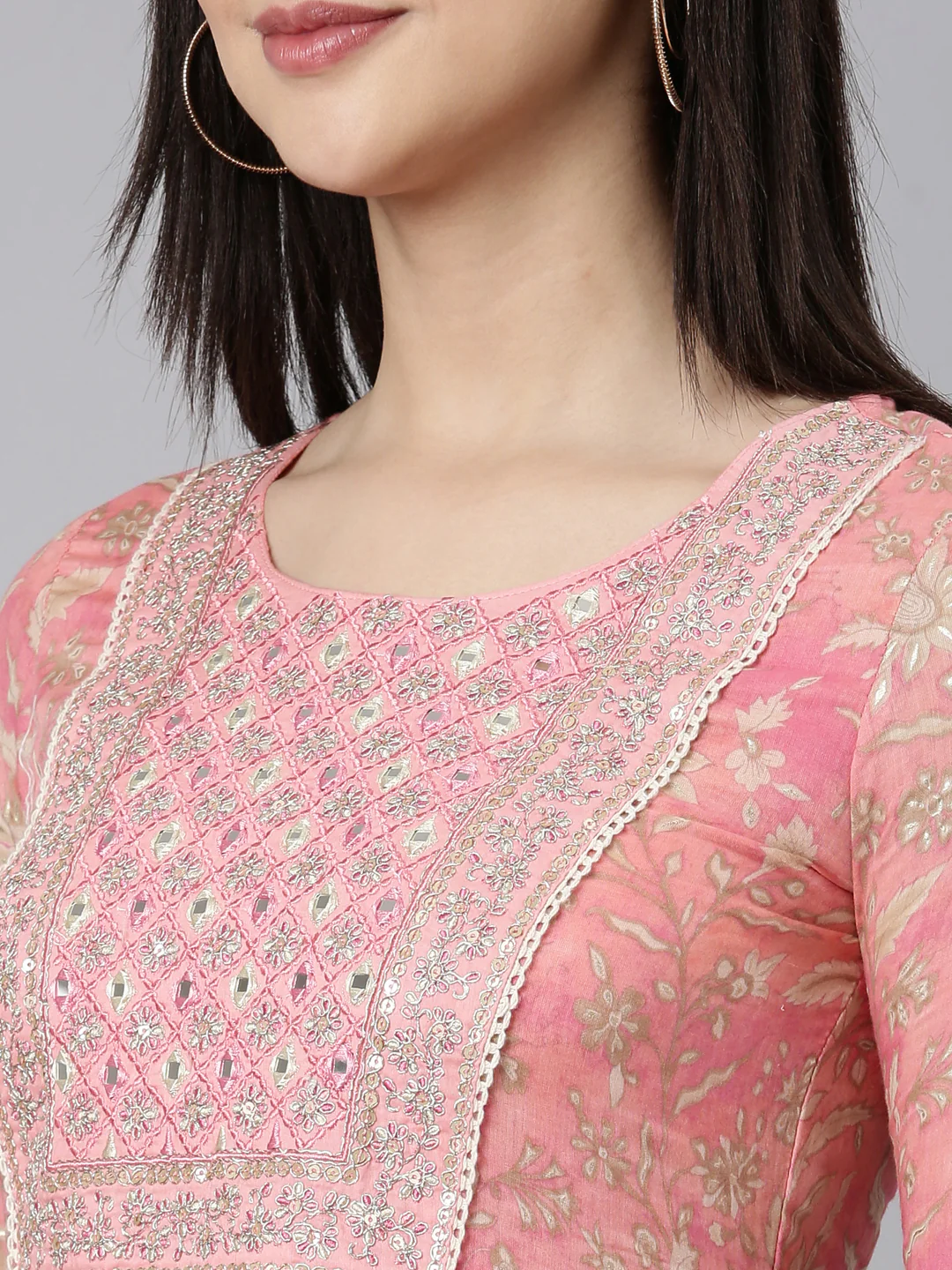 Neerus Coral Pleated Straight Floral Kurta And Trousers With Dupatta - Image 4