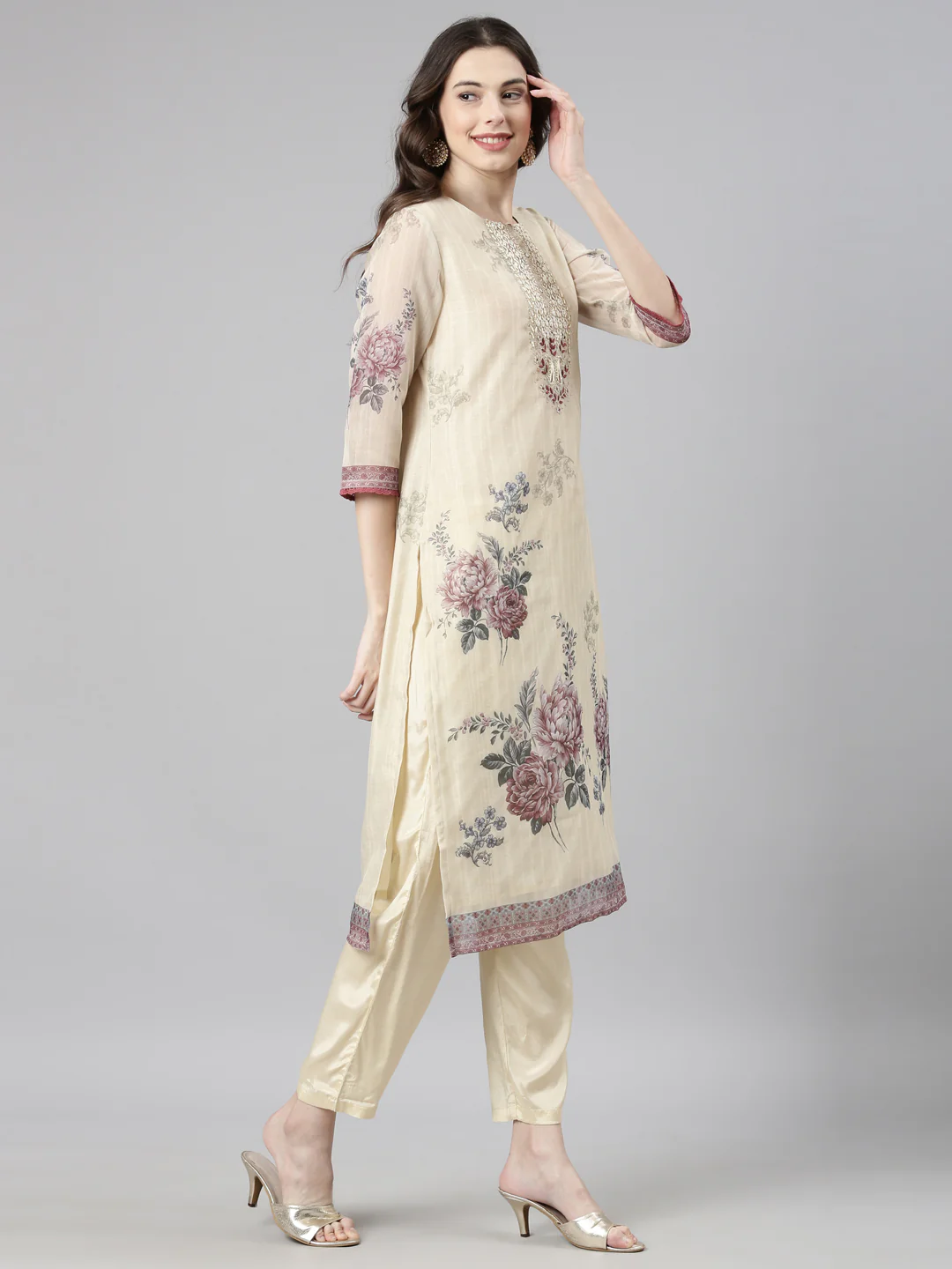 Neerus Cream Casual Floral Straight Kurta and Trousers With Dupatta - Image 3