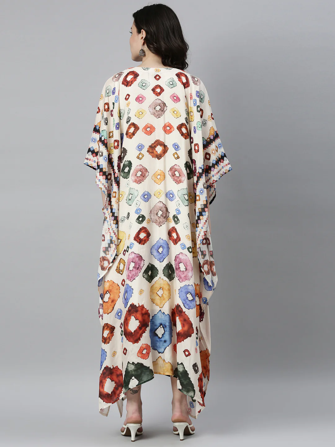 Neerus Cream Color Satin Fabric Kurta - Image 5