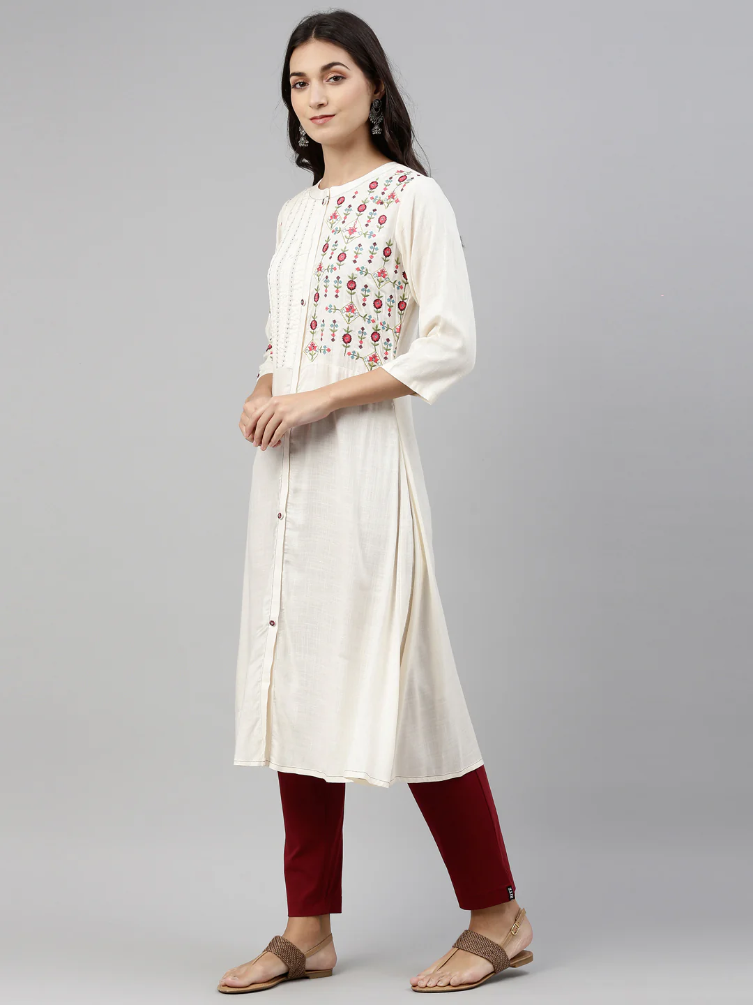 Neerus Cream Color Slub Riyon Fabric Tunic - Image 4