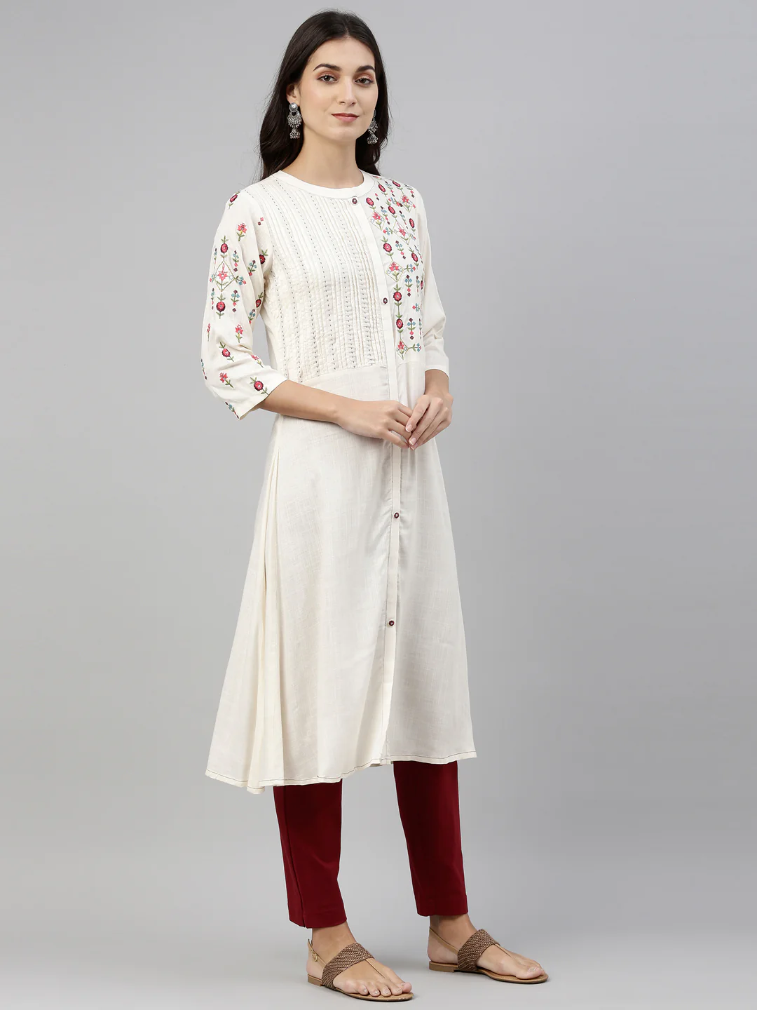 Neerus Cream Color Slub Riyon Fabric Tunic - Image 5