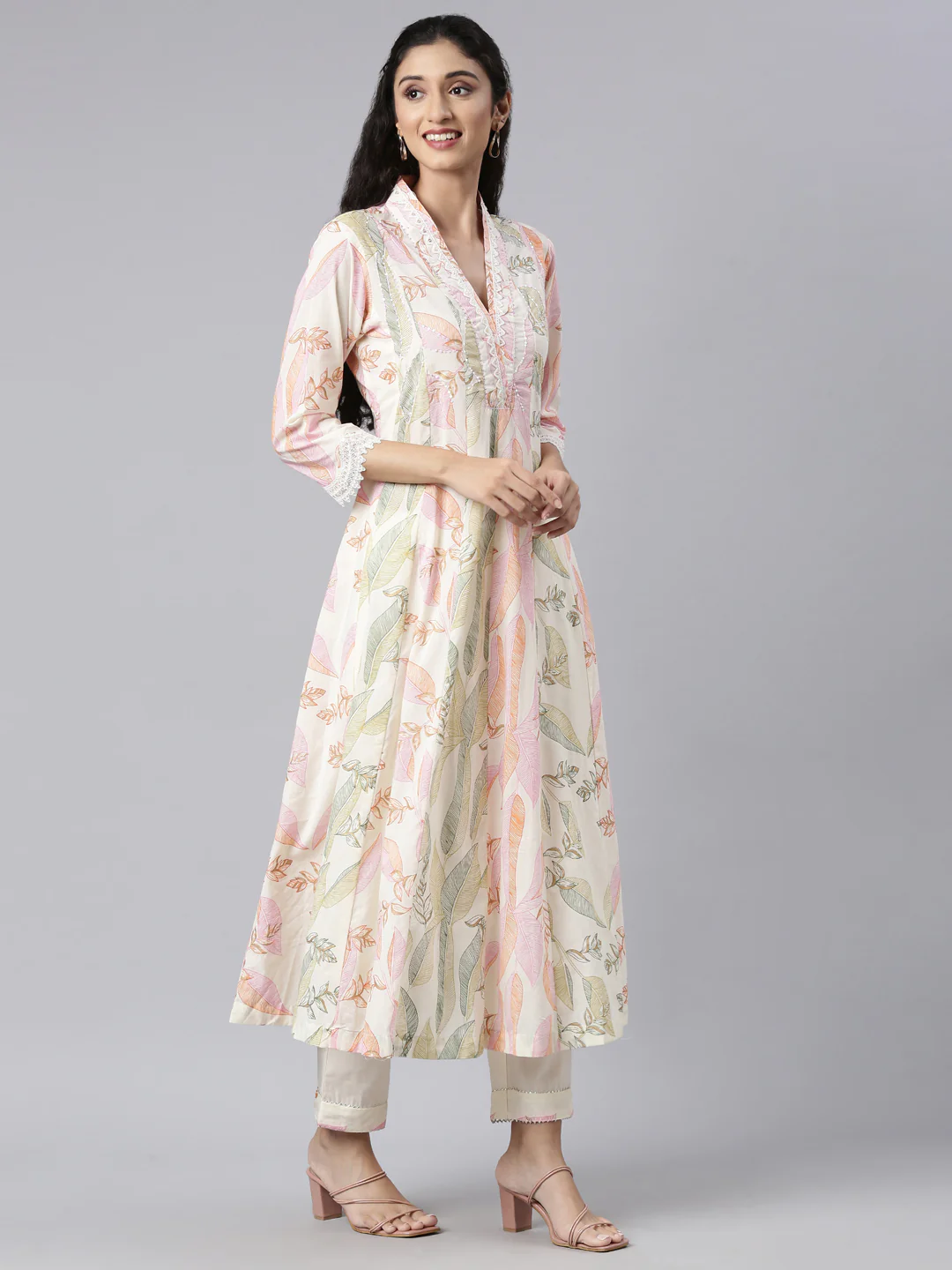 Neerus Cream Panelled Straight Kurta and Trousers With Dupatta - Image 2