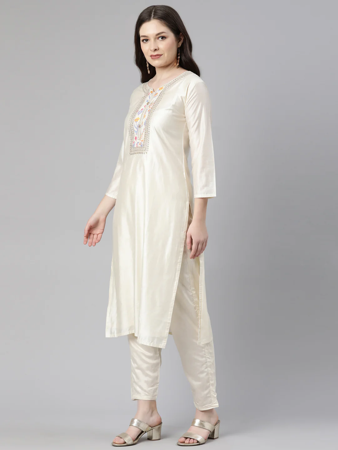 Neerus Cream Regular Knee Length Embroidered Kurta Solid Trousers With Dupatta - Image 2