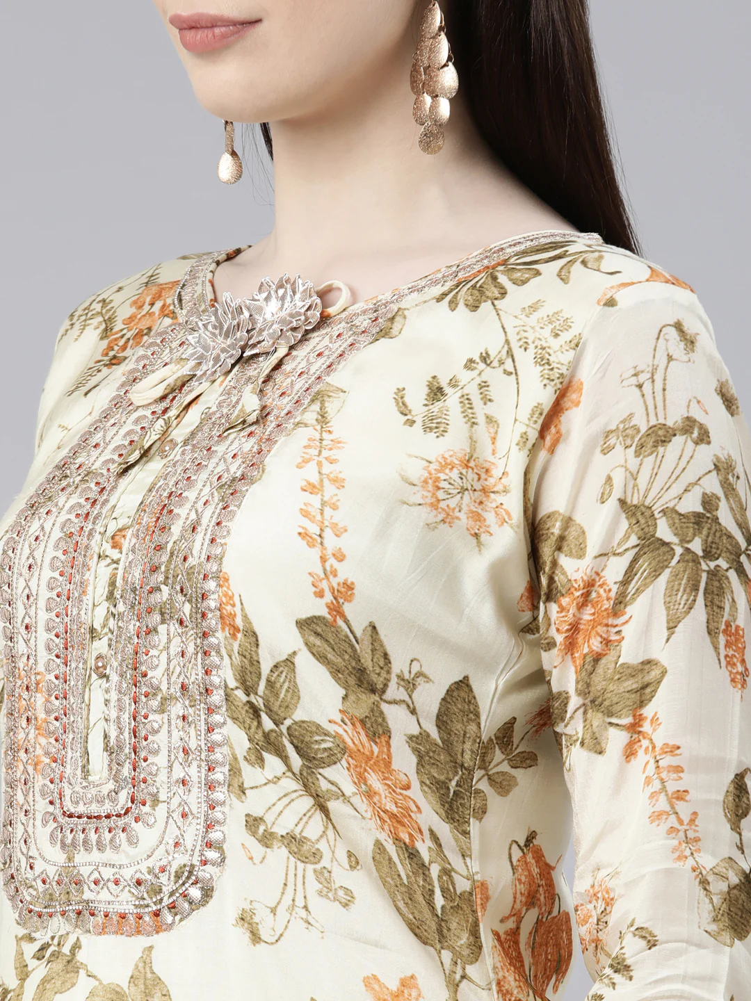 Neerus Cream Regular Knee Length Printed Kurta Solid Trousers With Dupatta - Image 4