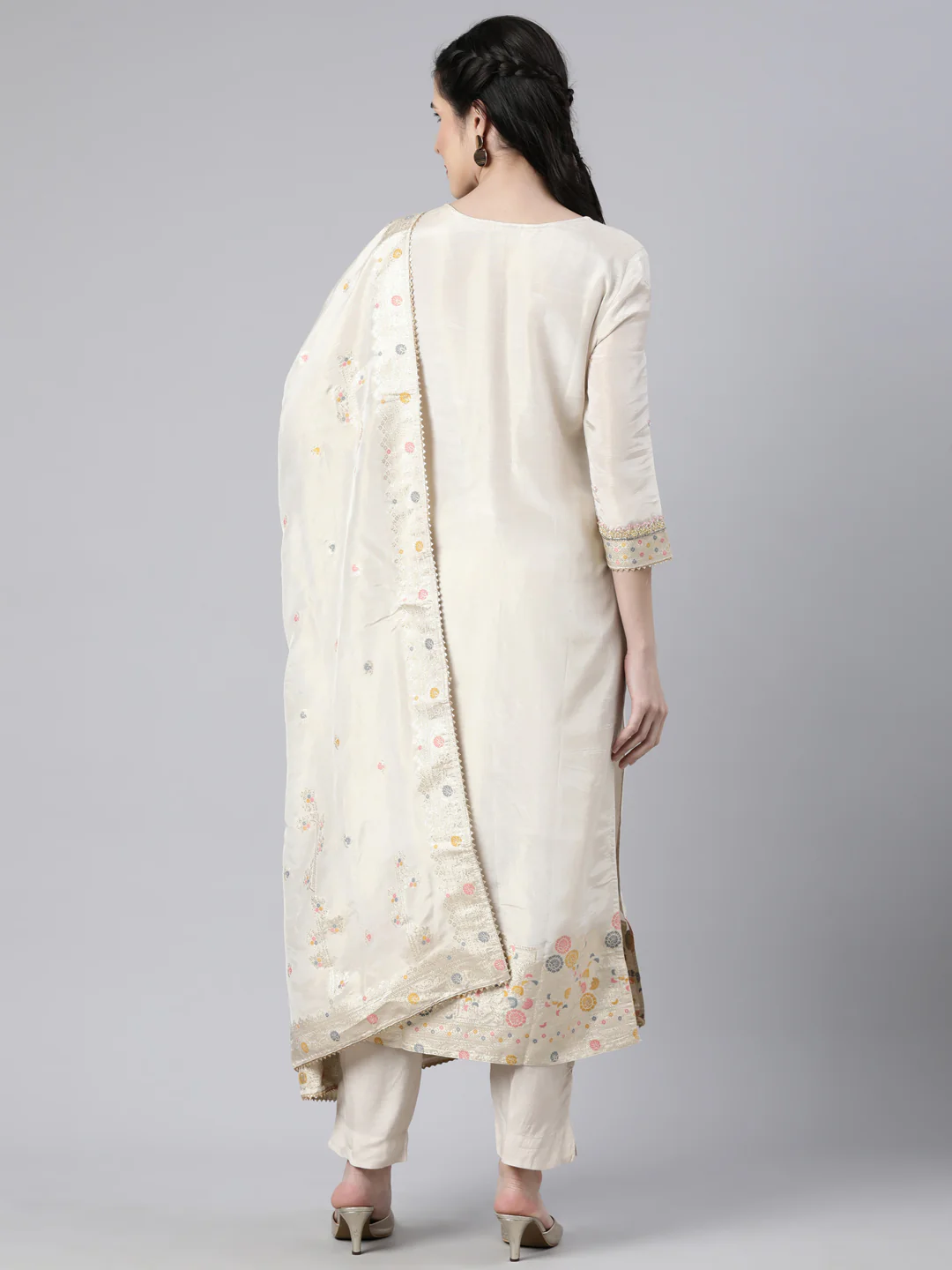Neerus Cream Regular Straight Floral Kurta And Trousers With Dupatta - Image 3