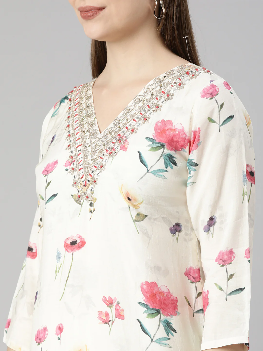 Neerus Cream Regular Straight Floral Kurta And Trousers With Dupatta - Image 7