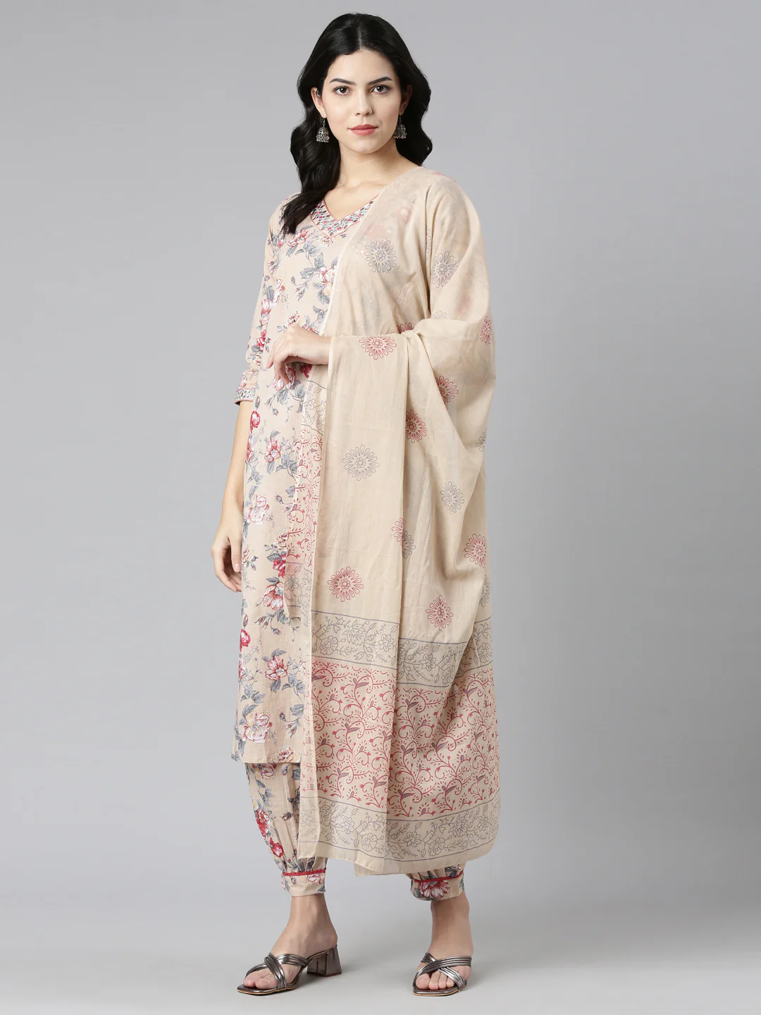 Neerus Cream Regular Straight Printed Kurta And Salwar With Dupatta - Image 5